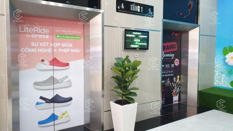 quang cao dan sticker thang may quang-cao-trong-thang-may-sticker